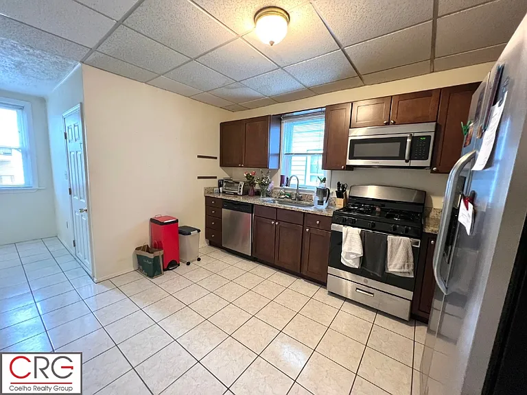 111 Hudson St #1 — Photo 11