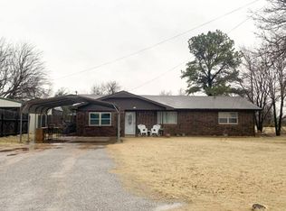 624 E Missouri St, Cleo Springs, OK 73729