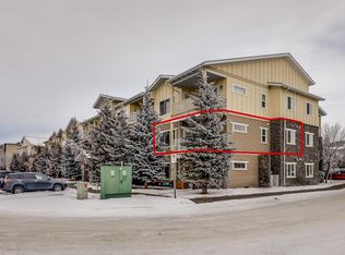 4 Kingsland Close SE #3201, Airdrie, AB T4A0J3