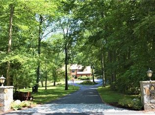 22 Louis Dr, Katonah, NY 10536