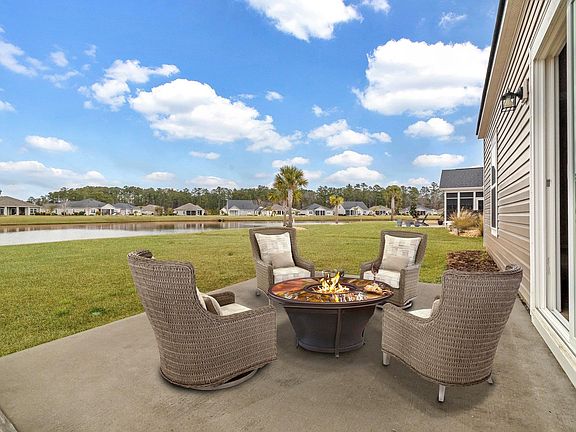 4th image of 518 Carrick Loop