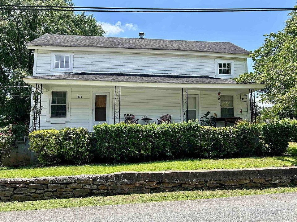 1st image of 134 High St