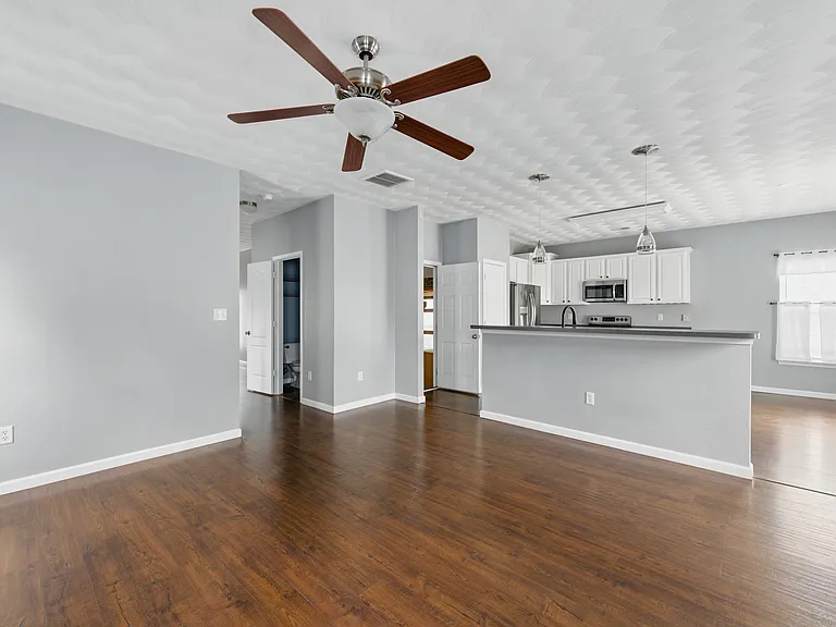 1023 Snead Dr — Photo 13