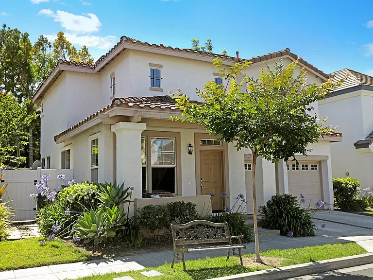 1207 Cambria Way — Photo 23