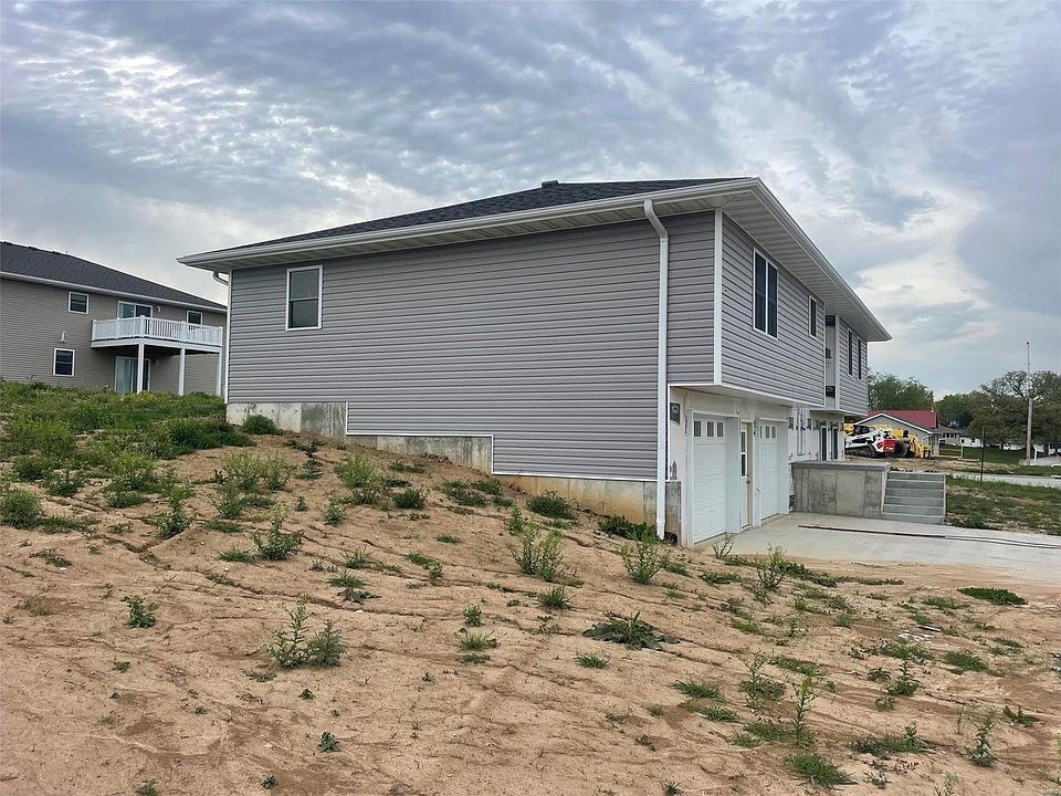2nd image of 510 Gene Ave