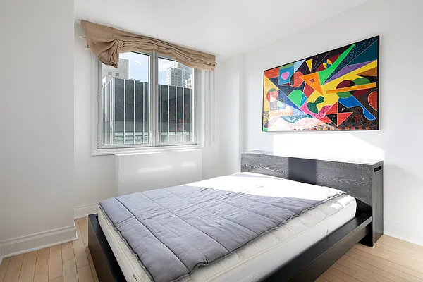 Rented by Douglas Elliman | media 4