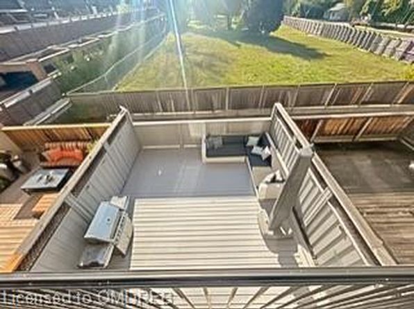 Additional property image - 216 Rebecca St, Oakville, ON L6K 1J9