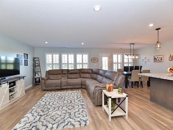 4th image of 2284 Trefoil Dr
