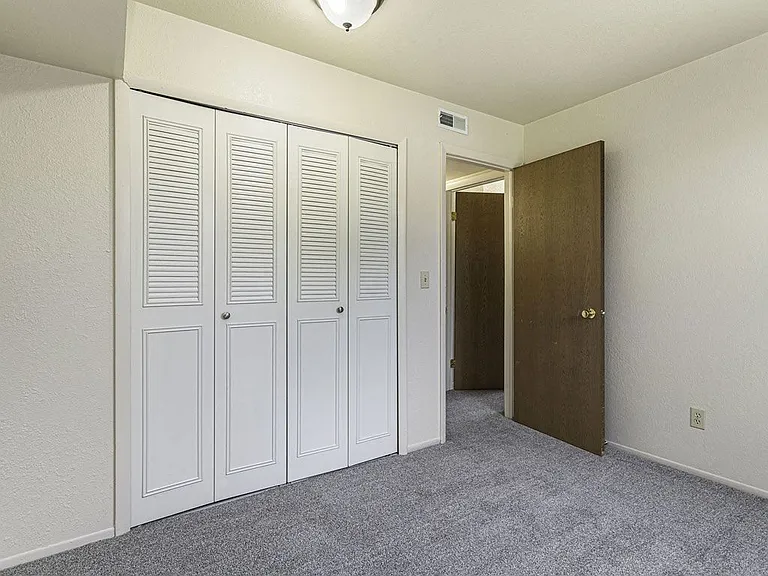 Normandy Village Apartments — Photo 22