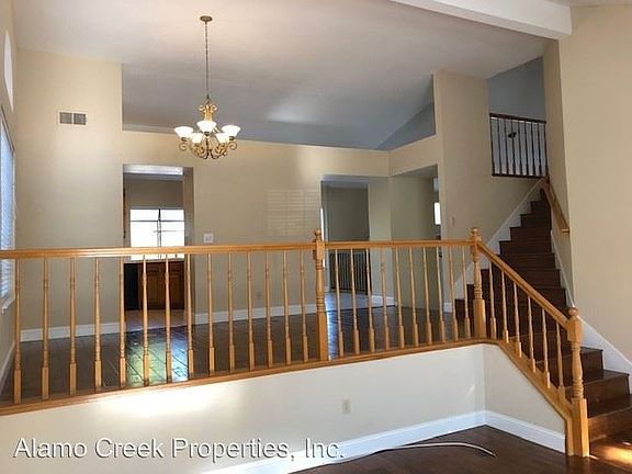 4th image of 131 Silver Eagle Way