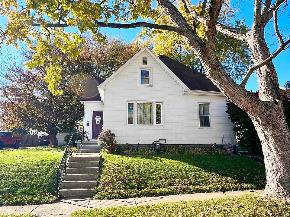 1st image of 920 S 21st St