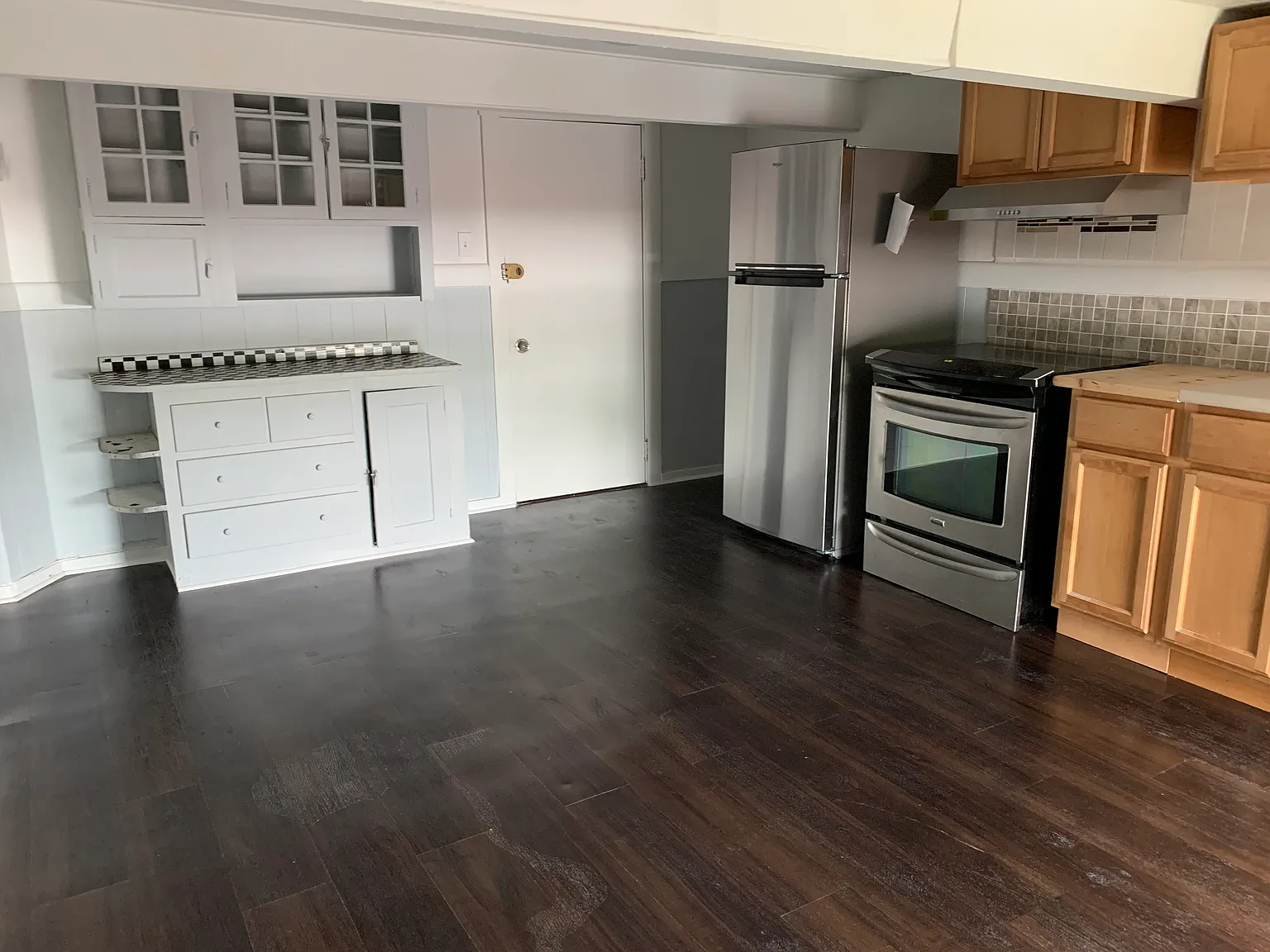 2 bed, 790 sqft, $1,450 — Photo 2