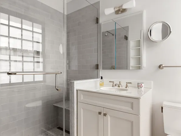 129 East 69th Street image 8 of 15