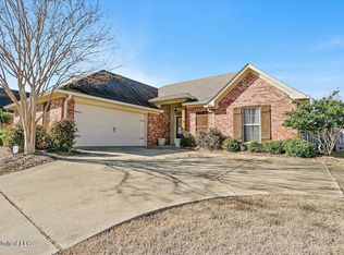 363 Austin Cir, Brandon, MS 39047