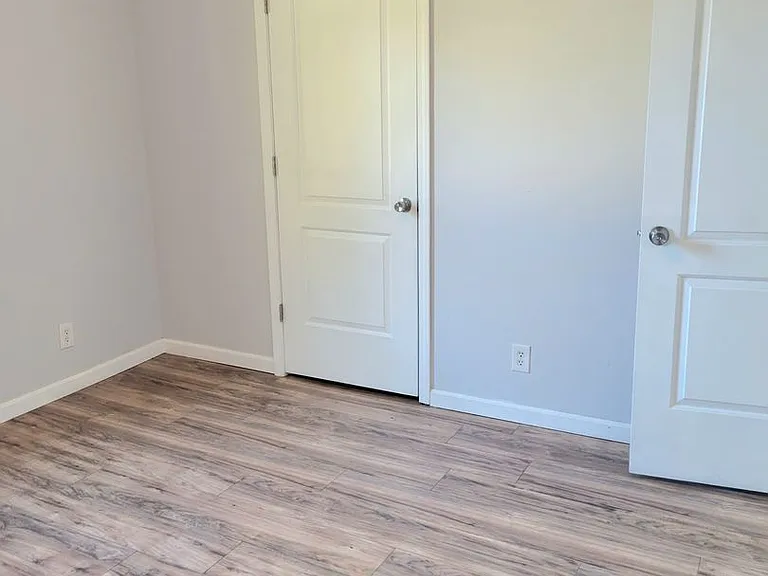 2450 Cleveland Blvd — Photo 14