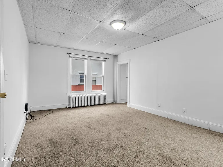 805 6th Ave #1 — Photo 8