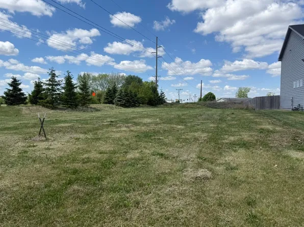 3430 NW 169th St, Clive, IA 50325