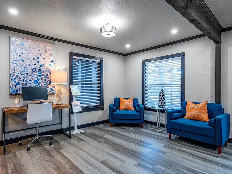 Lucia Apartments — Photo 7