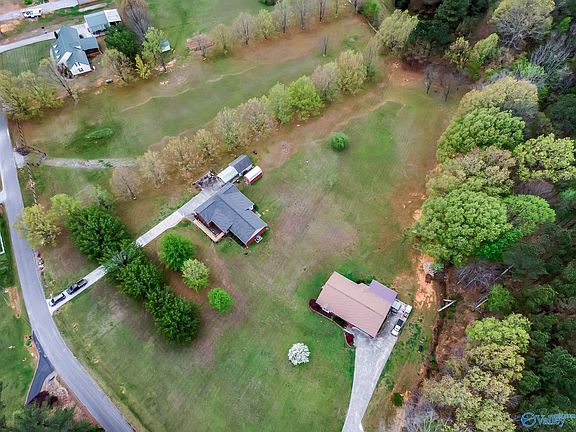 3rd image of 352 J B Hawkins Rd