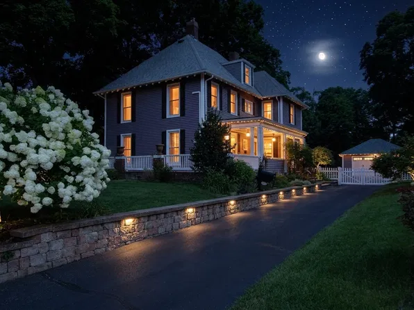 35 Peirce St, Middleboro, MA 02346