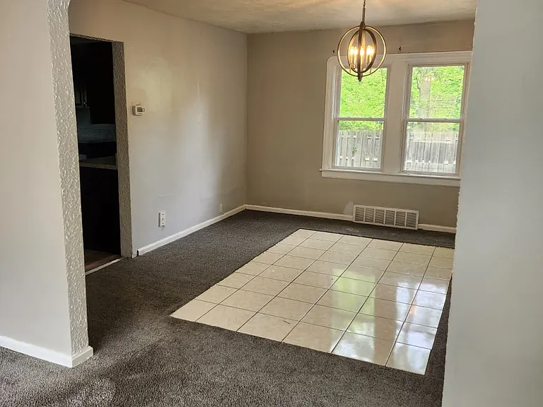 11119 Forest Ave #2 — Photo 8