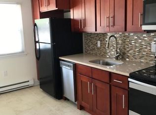 197 Parker Ave APT 11A, Manasquan, NJ 08736