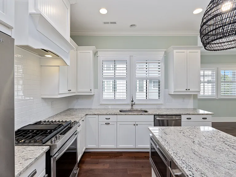 1710 Tearthumb Ct — Photo 8