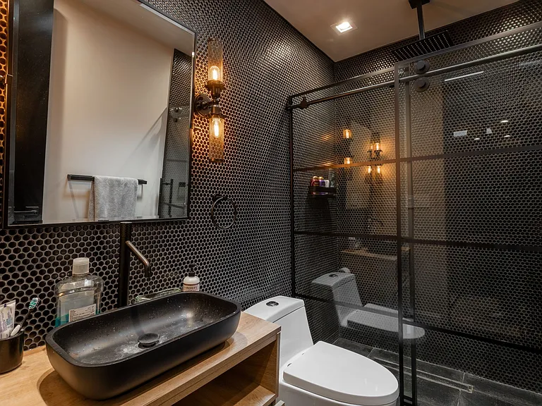 213 W 22nd St #UL — Photo 13