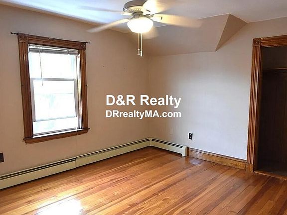 4th image of 80 Medford St #2