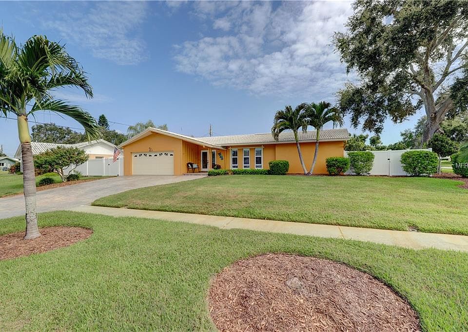 1st image of 14101 Yacht Club Blvd