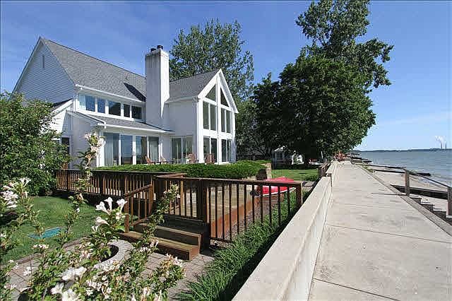 1st image of 12182 N Lakeshore Dr