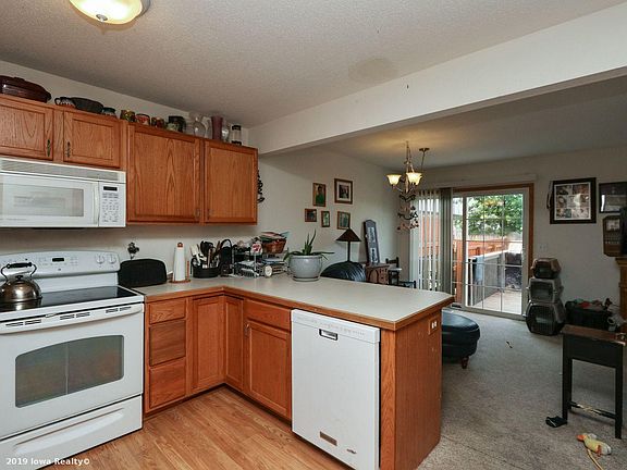 3rd image of 511 E Kentucky Ave