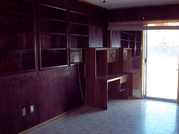 4th image of 240 Florence Dr