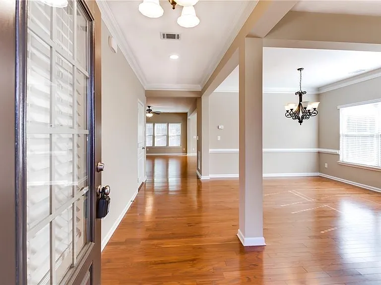 7245 Rocking Horse Ln — Photo 2
