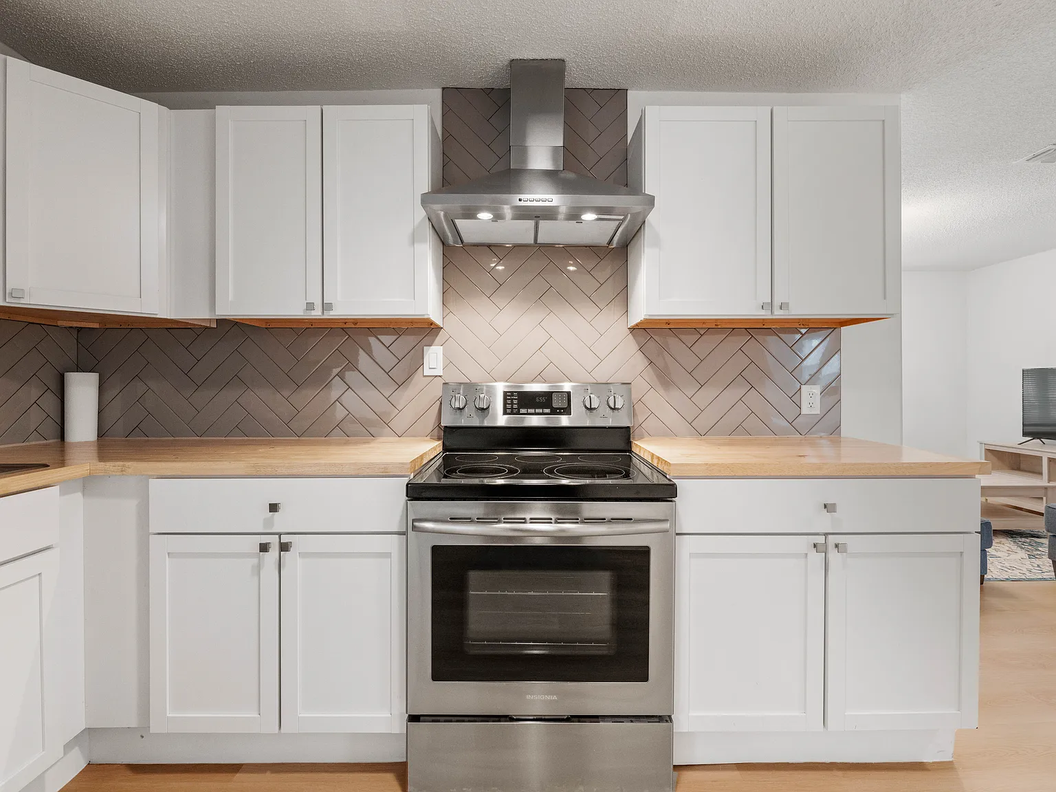 4 bed, 1709 sqft, $2,850 — Photo 4
