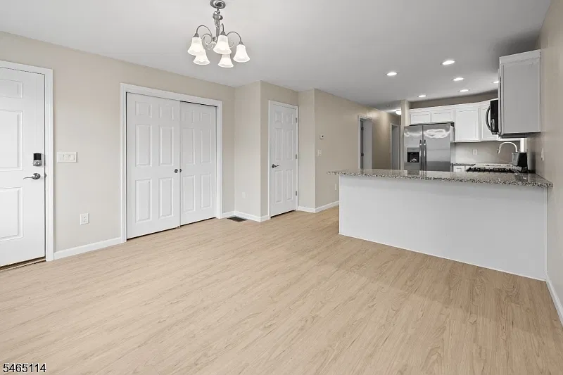 4 bed, 3.0 bath, $3,600 — Photo 3