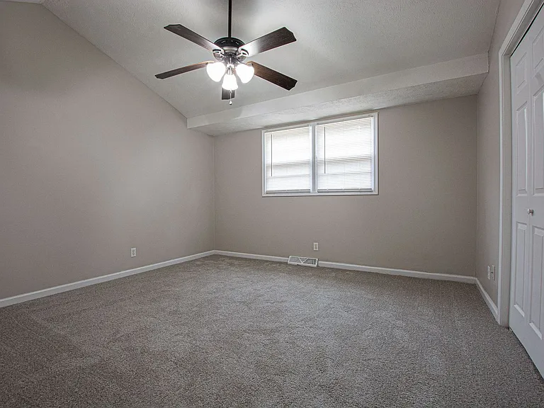 9123 Berry St — Photo 12