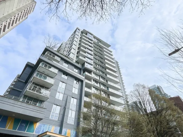 1009 Harwood St #1706, Vancouver, BC V6E 0C2