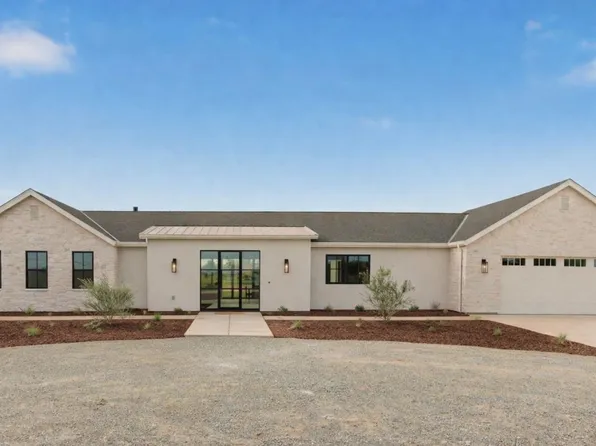 11450 E Jahant Rd, Acampo, CA 95220