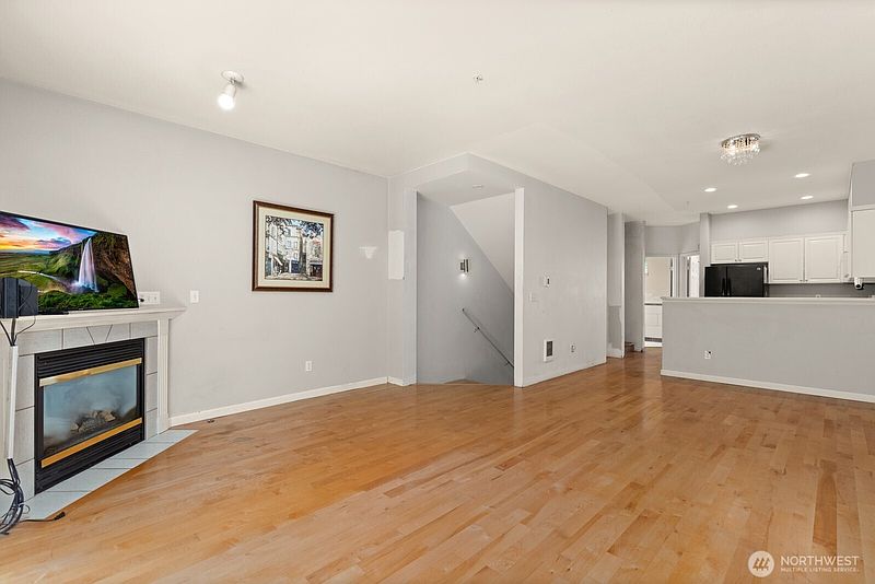 4th image of 1800 NE 40 Street #B-4