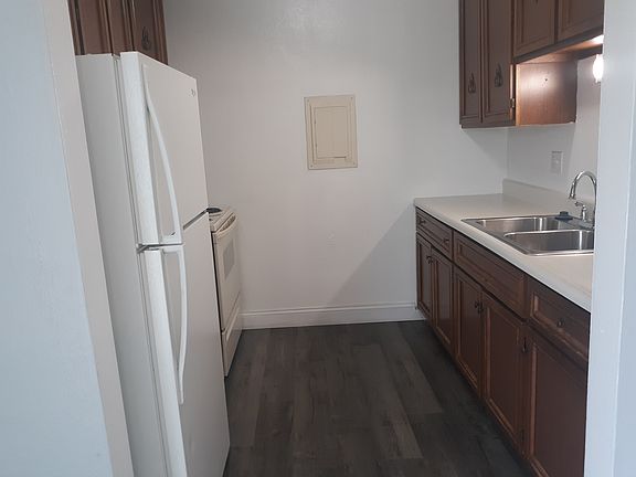 3rd image of 408 E Poos Dr APT D