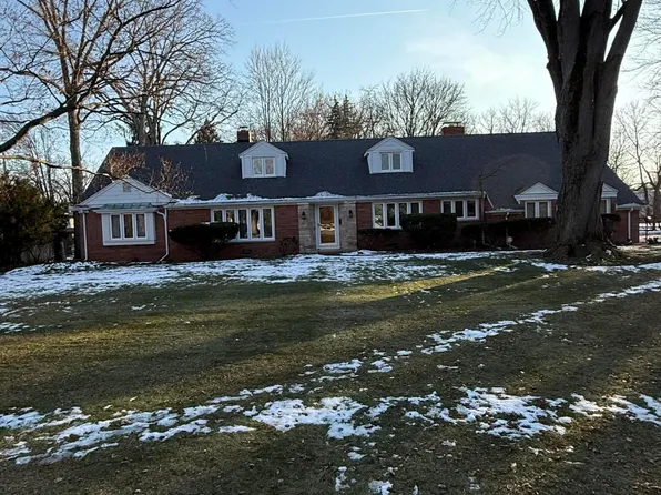 4905 Pine Ridge Rd, Toledo, OH 43615