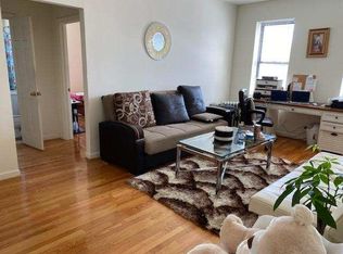 31-32 32nd St #3D, Astoria, NY 11106