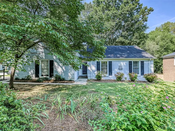 1440 Renfrow Ln, Charlotte, NC 28270