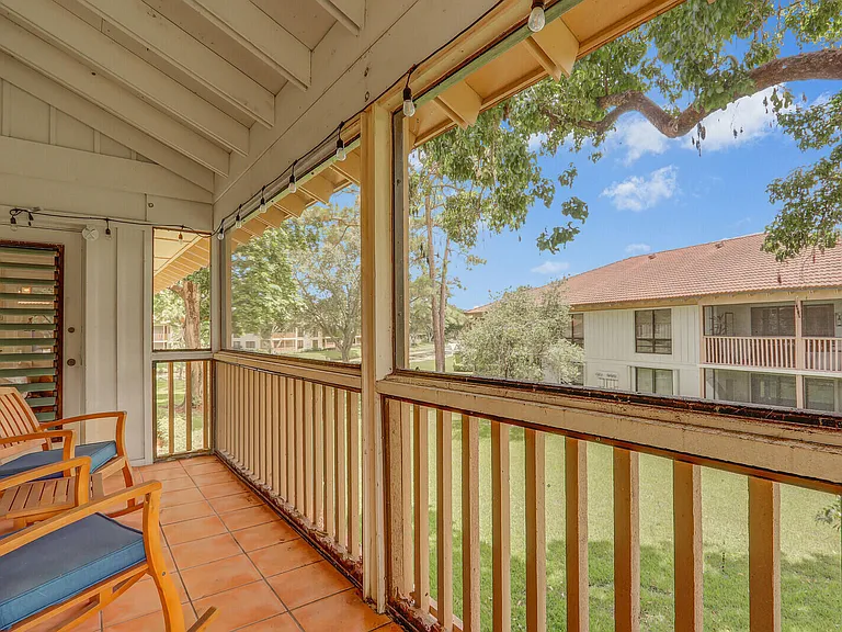 632 Brackenwood Cv — Photo 18