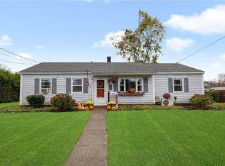 66 Cliff Dr, Bristol, RI 02809