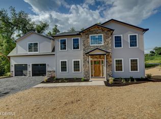 36 Classic Hills Dr, Lewisburg, PA 17837