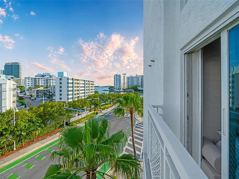 1701 Sunset Harbour Dr #L501 — Photo 15