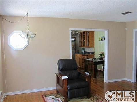 3rd image of 753 Fm 1643