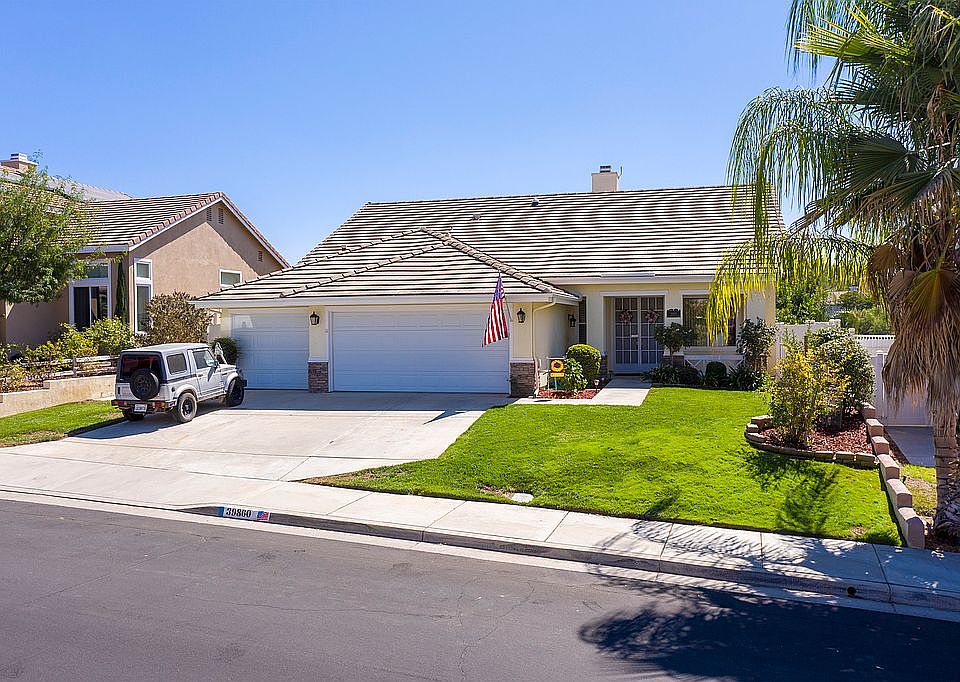 1st image of 39860 Tinderbox Way